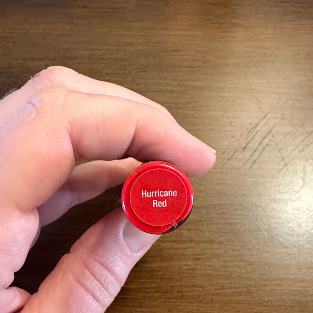 LipSense Long Lasting Liquid Lip Color — Hurricane Red - Picture 3 of 3